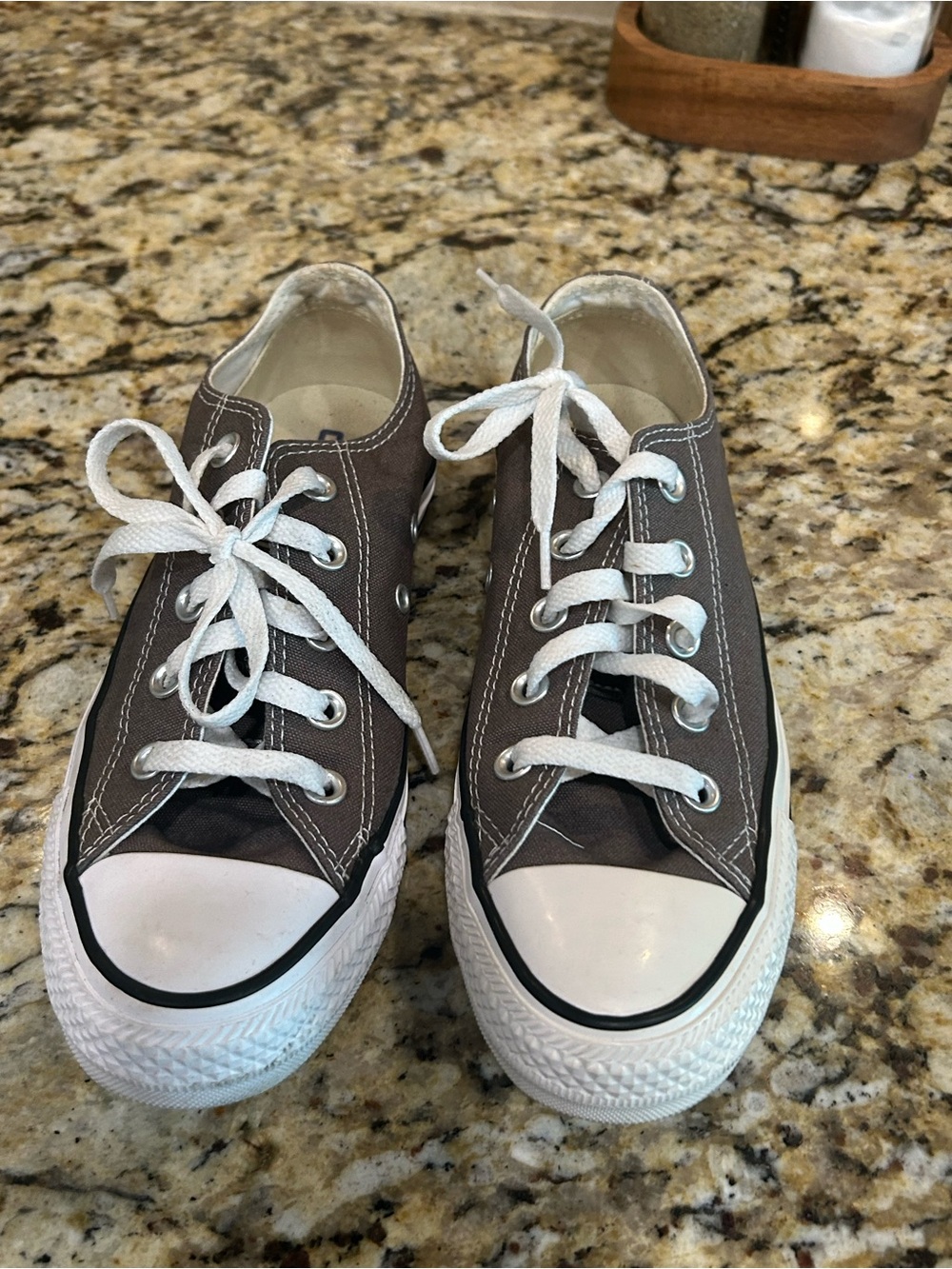 Converse Shoes Womens 6 Chuck Taylor All Star Lace Up Sneakers grey